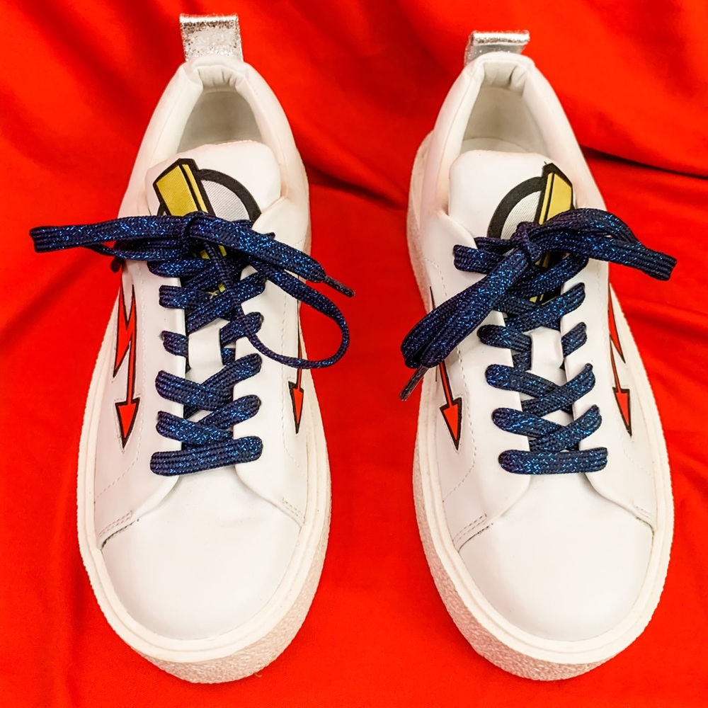 Zara Arrow Graphic Sneakers